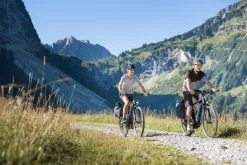 Giant Explore E+ 1 2020 7 Giant Explore E+ 1 2020 -BIKES shop 1585179390709 giant explore e 1 gts action 6