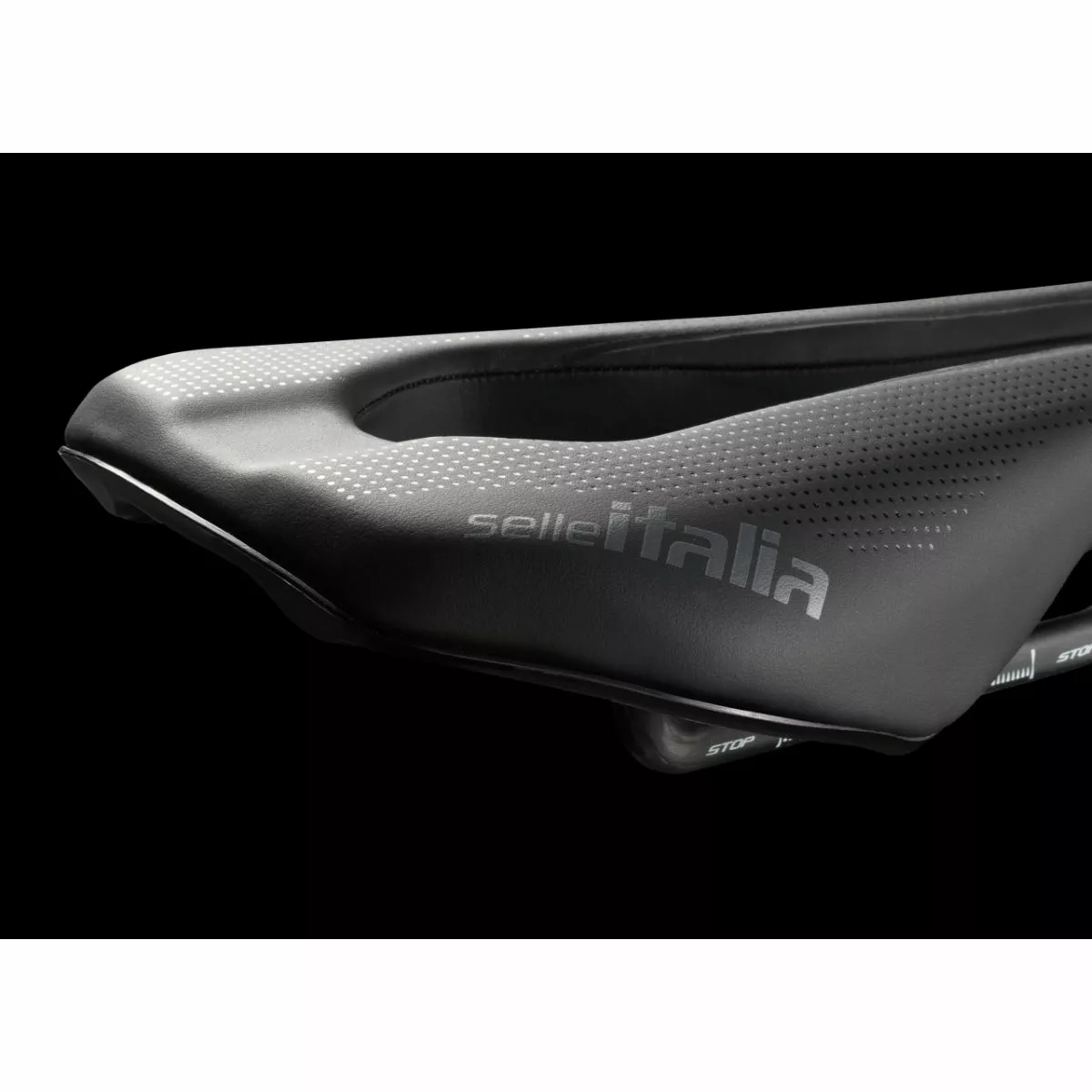 Selle Italia WATT Gel Superflow Saddle 5 Selle Italia WATT Gel Superflow Saddle - Image 3